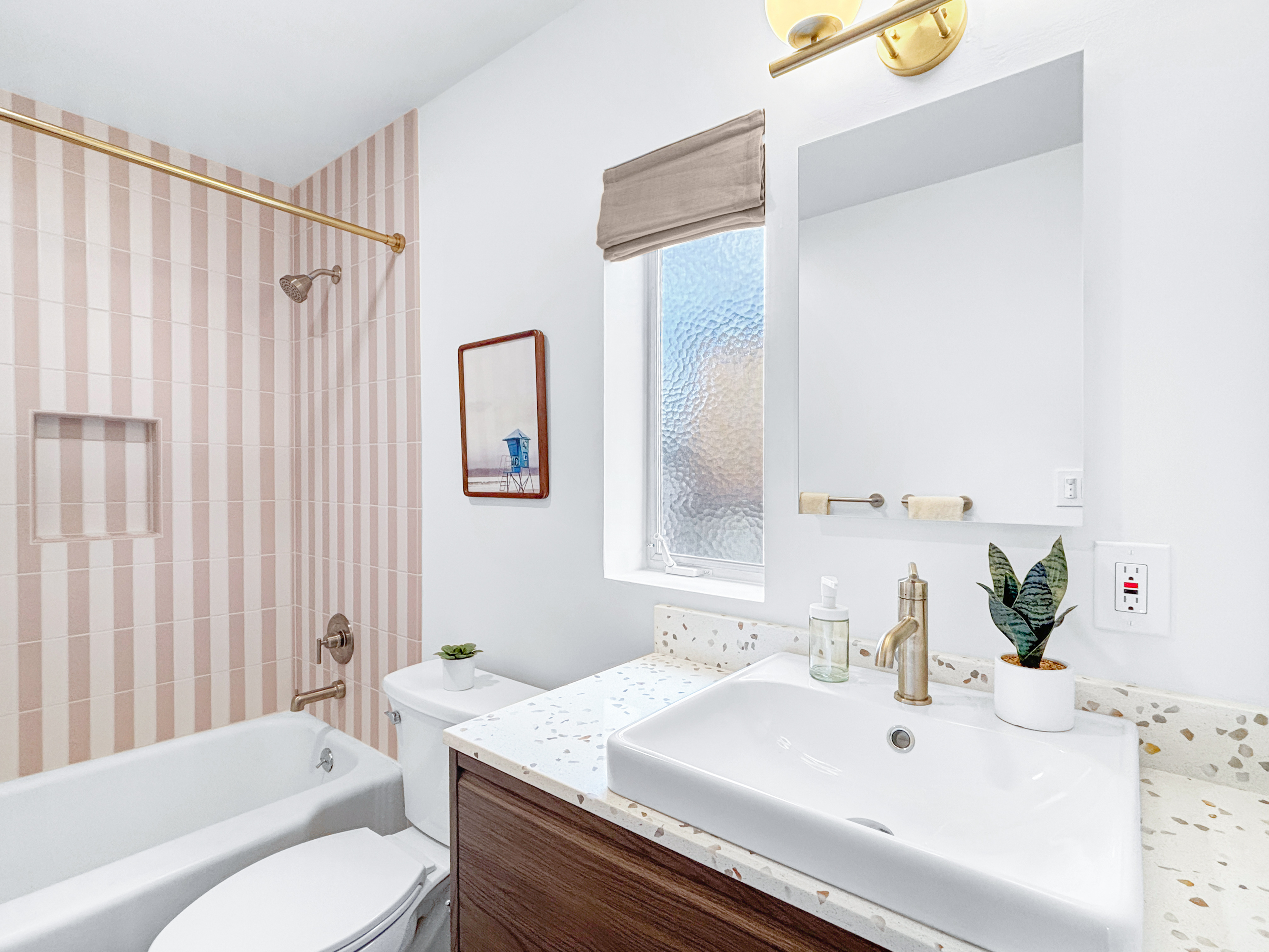 Bathroom sink