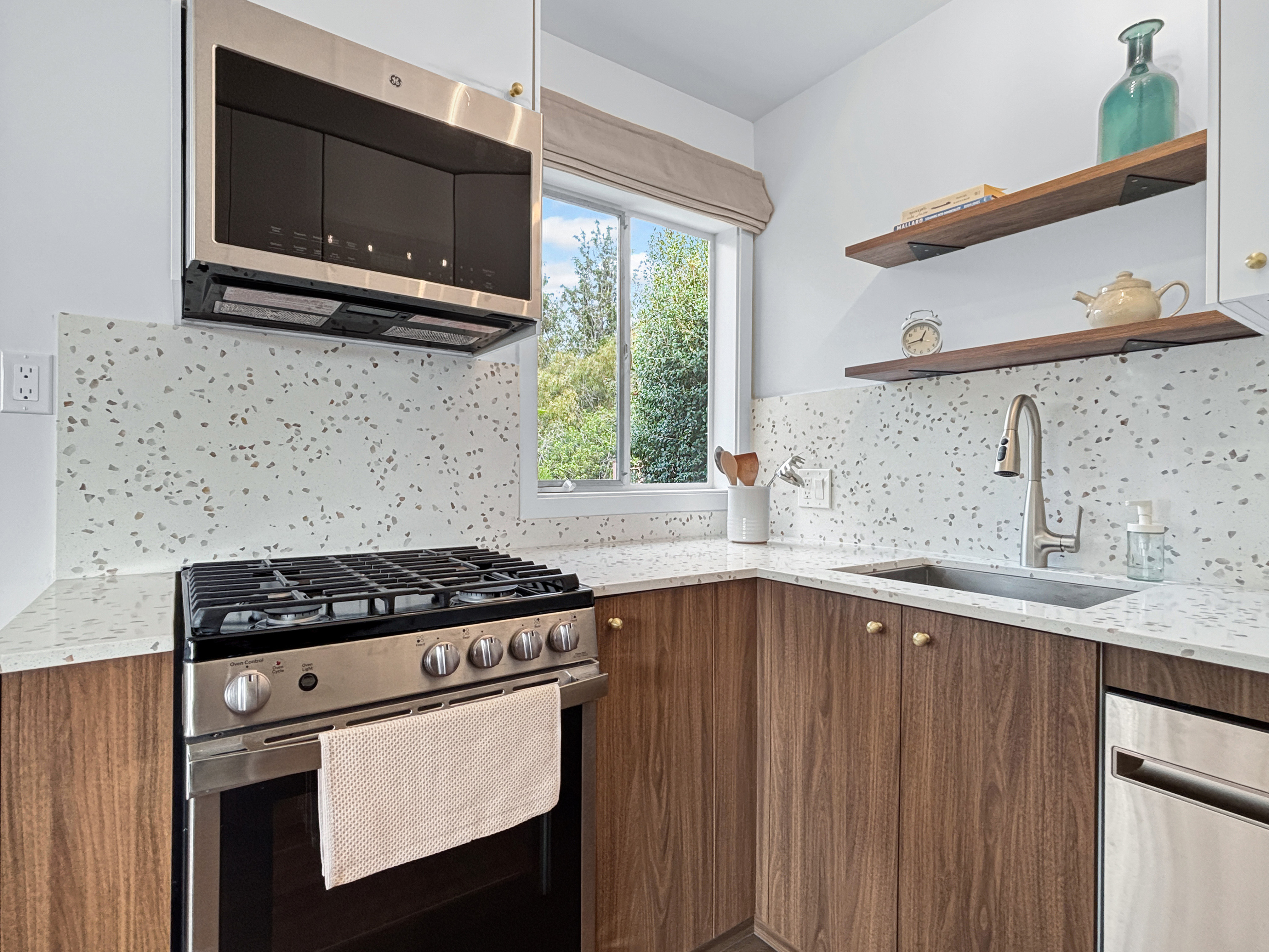 Kitchen range